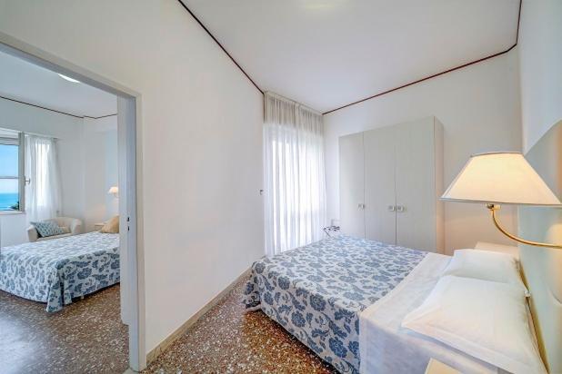 Hotel Carlton Beach Rimini Dış mekan fotoğraf
