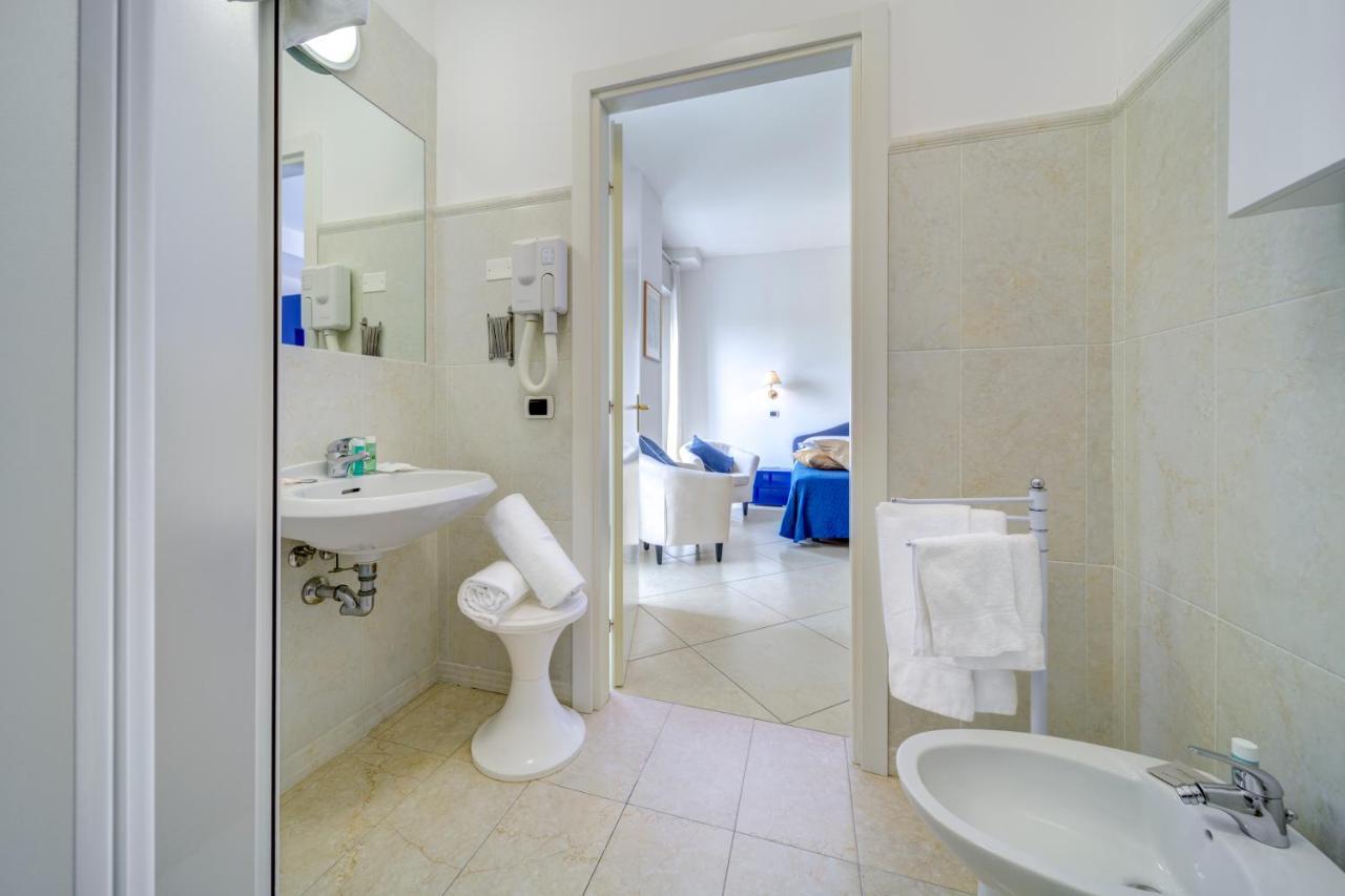 Hotel Carlton Beach Rimini Dış mekan fotoğraf