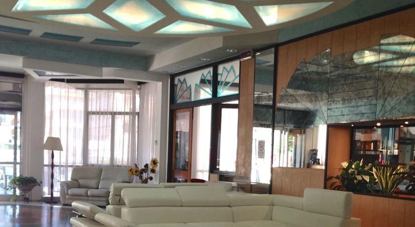 Hotel Carlton Beach Rimini Dış mekan fotoğraf